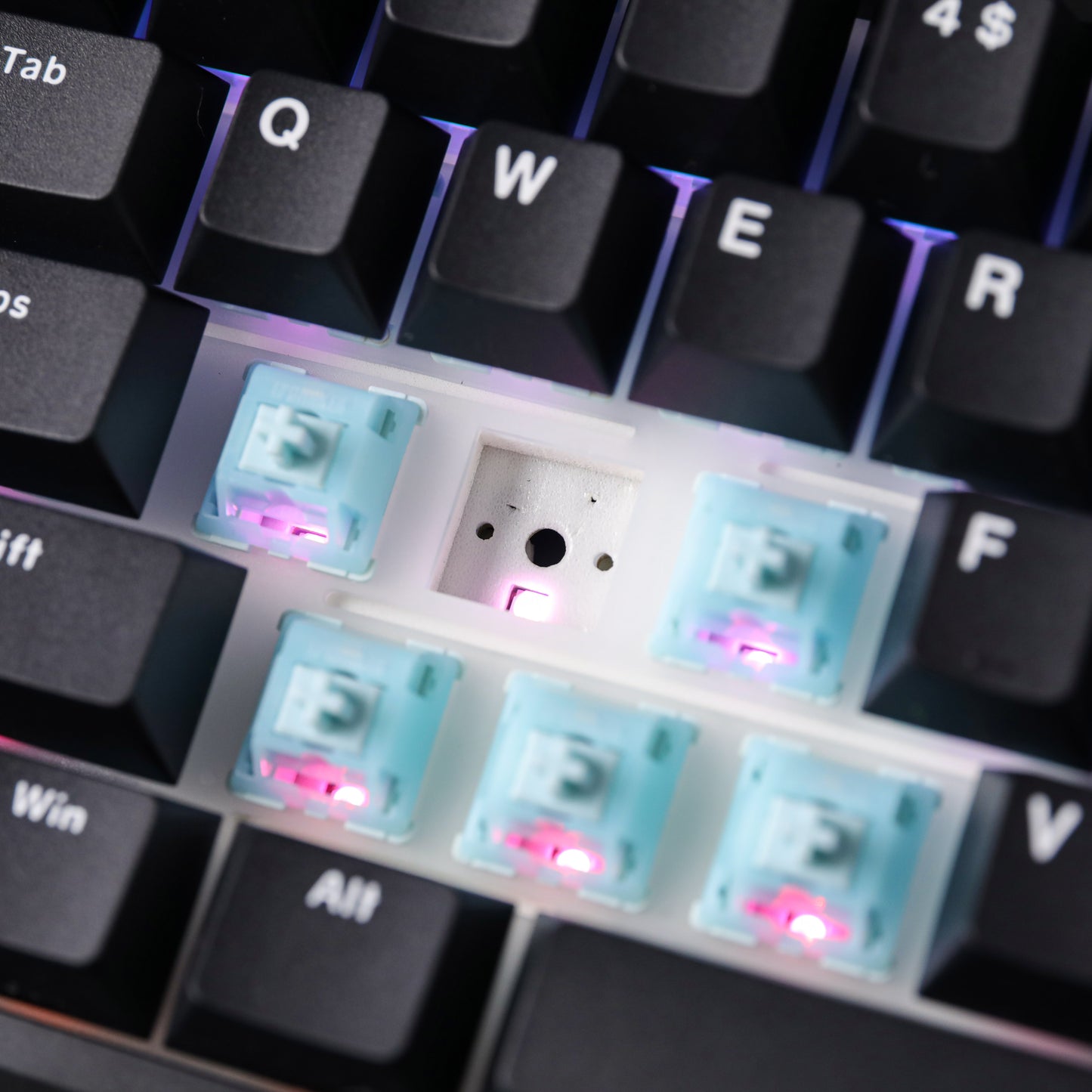 EPOMAKER TH85 Black White Creamy Jade Switch