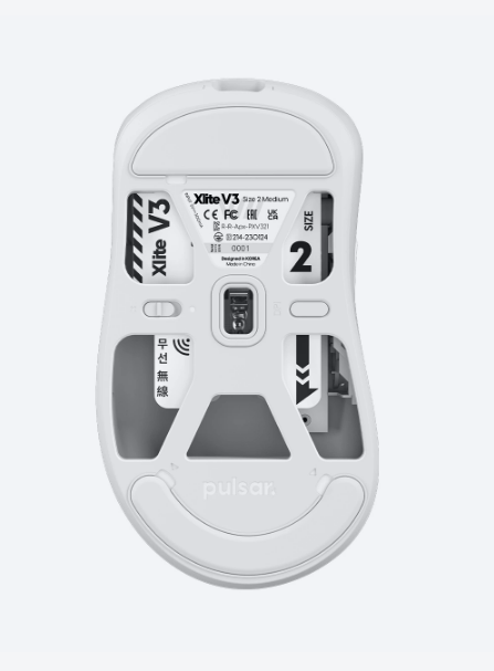 Pulsar Xlite V3 Wireless Gaming Mouse Size 2 - White