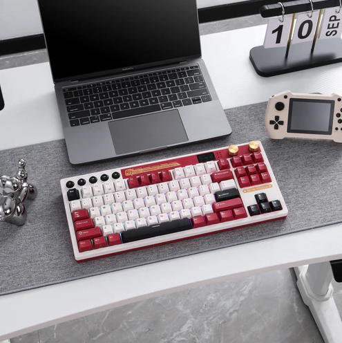 Royal Kludge RK M87 Famicom Tri-Mod RGB Hot-Swappable Mehanička Tastatura Cream Prekidač
