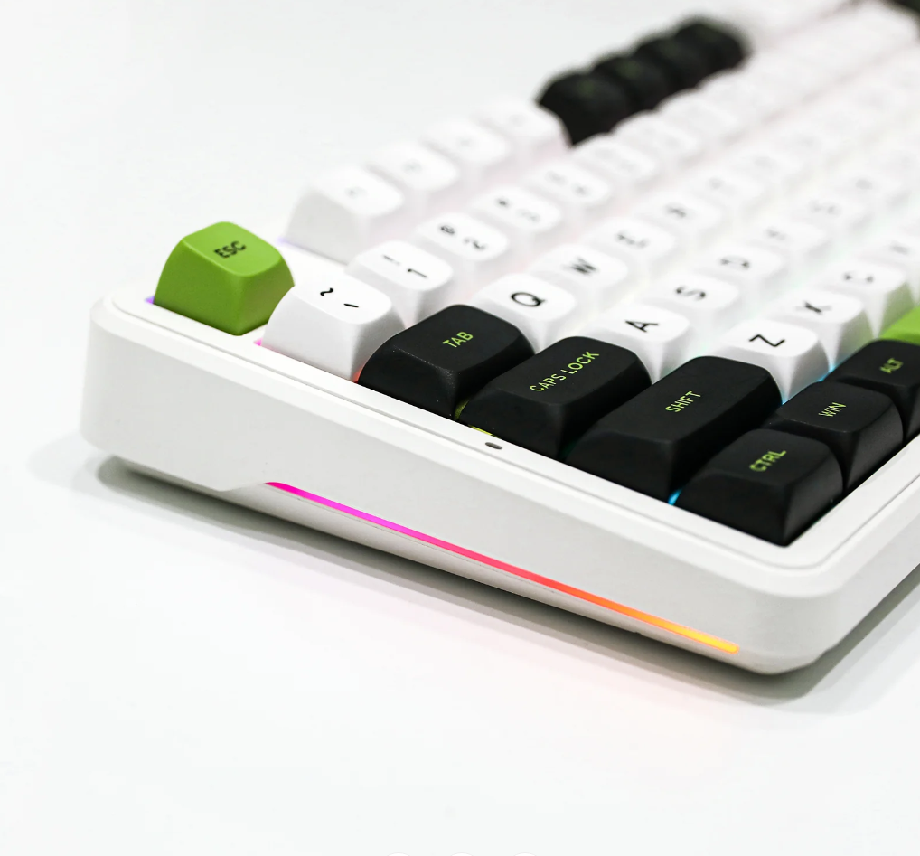 Aula F87 white+black+green/Linear switch